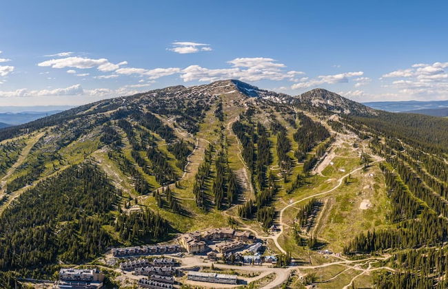 Bear's Paw Chalet - Amazing Location & Ski In/out - Photo 48