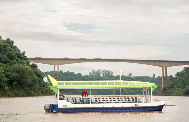 Passeio de barco pelos rios Paraná e Iguaçu - Foto 5