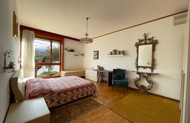 Villa Olivella in Sale Marasino - Foto 1