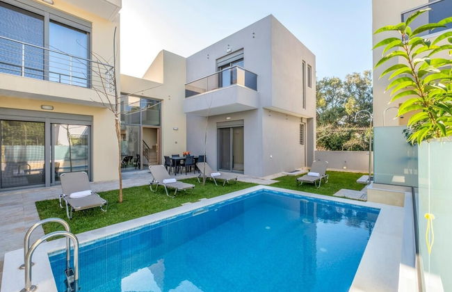 Park-view Pool Villa - Photo 1