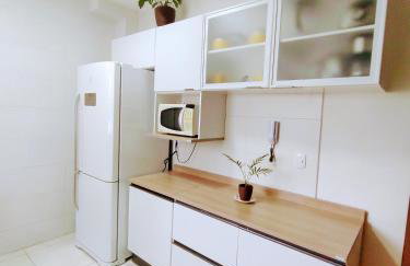 APTO, 2/4, 2 ar-condicionados e bem localizado. - Photo 6