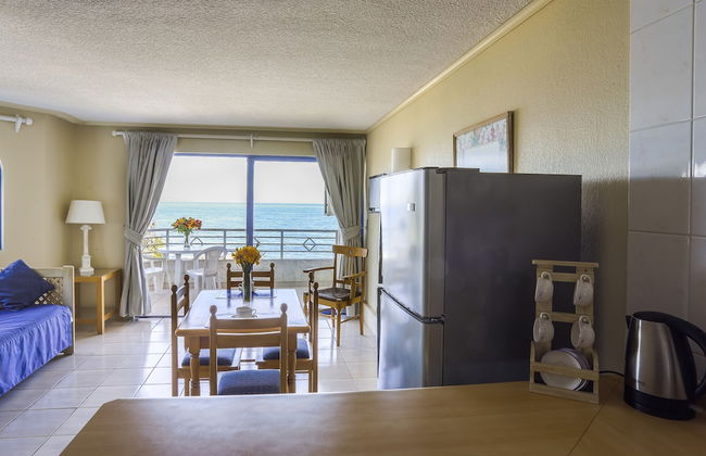 MR Mar Suites - Photo 17