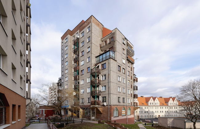 Grey Apartment in Katowice by Renters - Foto 40