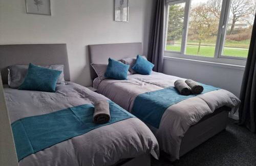 Airport,NEC,JLR,Bham. Entire house 5 beds. - Foto 31