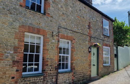 Granary Cottage - Photo 1