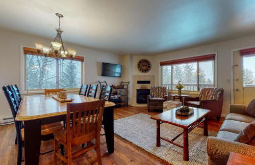 2502 Pitchfork - Photo 3