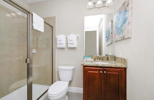 Spectacular Home Near Disney With Private Pool, Movie Theater And Pool Table With Waterpark & Resort Access - 332Sf - Foto 79