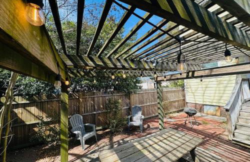 Newly Renovated 3BDR with Backyard Starland District - Foto 11