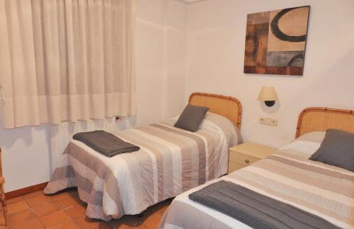 CASA UNIFAMILIAR 8 pax con jardín URTX - CERDANYA - Foto 16
