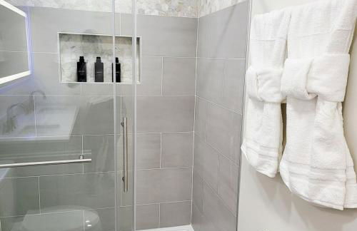 Waterfront Villa with Gameroom and Theater room - Foto 20