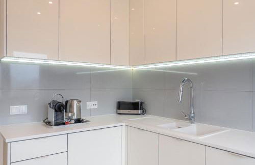 Maestro Apartment by LovelyStay - Foto 20