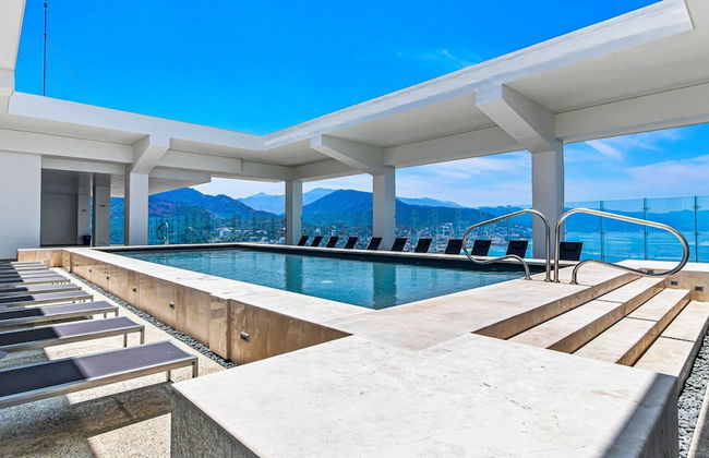 Oceanfront 1BR with Balcony & Pool - Foto 28