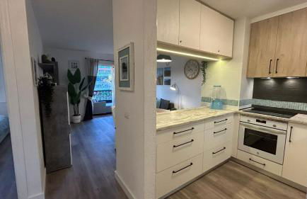 Hübsche Ferienwohnung mit 2 Schlafzimmern, Pool und WLAN, Strandnähe - Foto 8