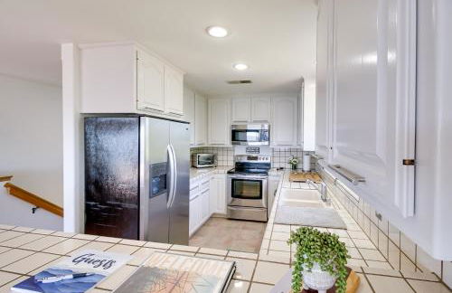 Idyllic Kelseyville Home with 2 Decks and Views! - Foto 7