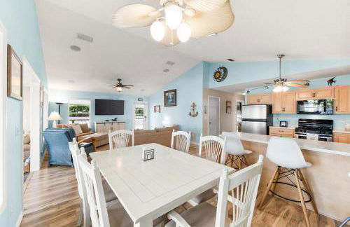 Waterfront St Johns River near springs with boat dock and water sports - Foto 46