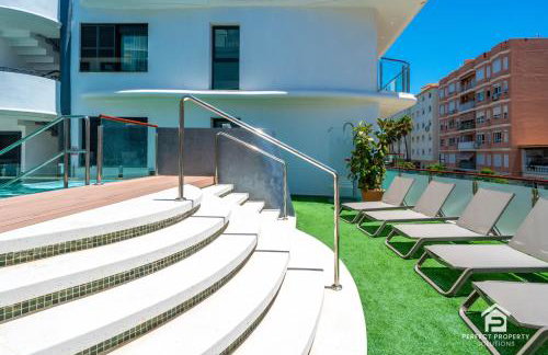 NEW stylish beachside 2BR with pool and garage - Photo 35