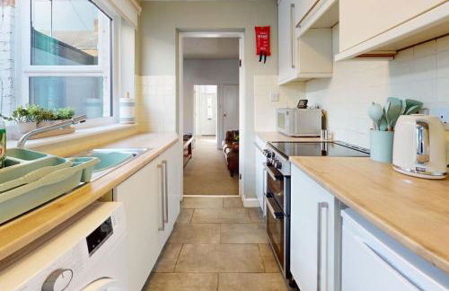 Cosy 3 bedroom home from home - Photo 6