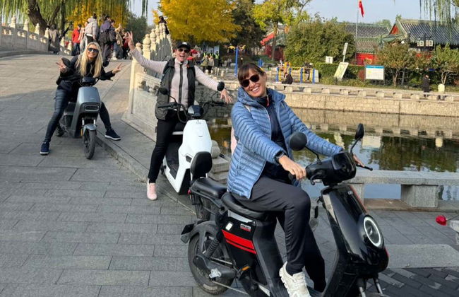 Balade en scooter ou à vélo électrique dans Pékin - Photo 2