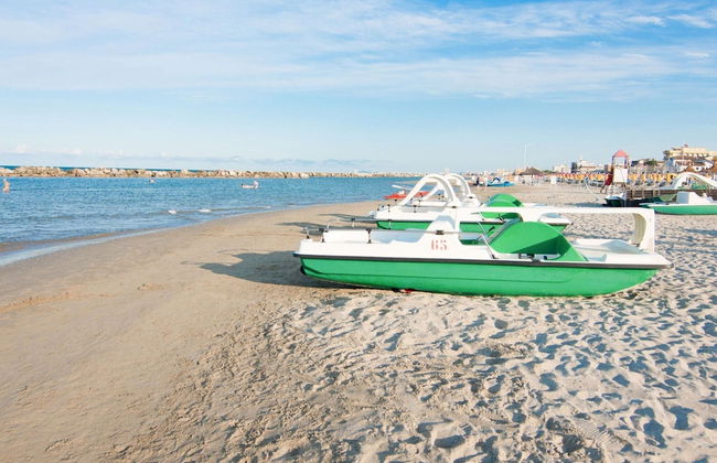 Residence With Swimming Pool Nearby the sea - Foto 30