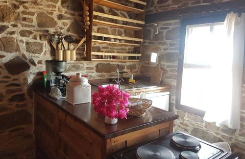 Chios Houses, beautiful restored traditional stone houses with an astonishing seaview - Foto 31