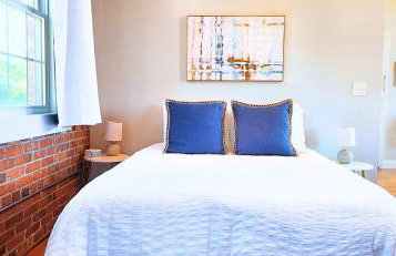 Jennifer's Riverfront Loft State House Views - Foto 4