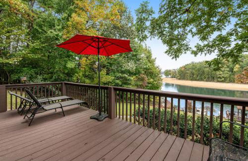 Lakefront Home Dock Covered Deck Fire Pit Dogs OK - Foto 36