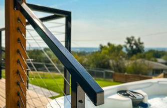 Great Falls Premier Retreat by Wrecked & Refined Stunning Views Hot Tub Family Fun - Foto 33