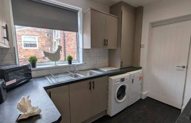 Family-Friendly 3-Bed House in Gateshead - Foto 9