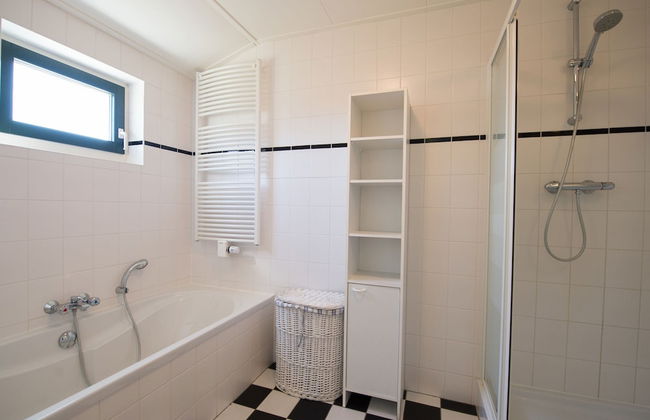 Well-kept Bungalow With Dishwasher Near the Beach - Foto 10