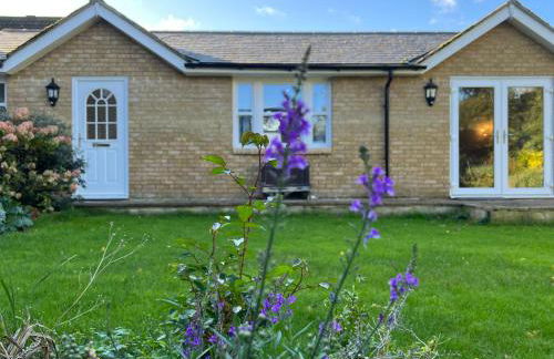 Cosy Hillside Annex - Photo 1