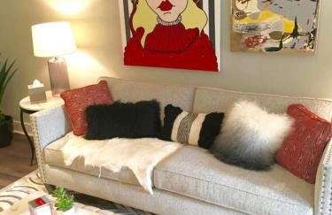 Stunning Logan Circle Apt - With Parking - Photo 5