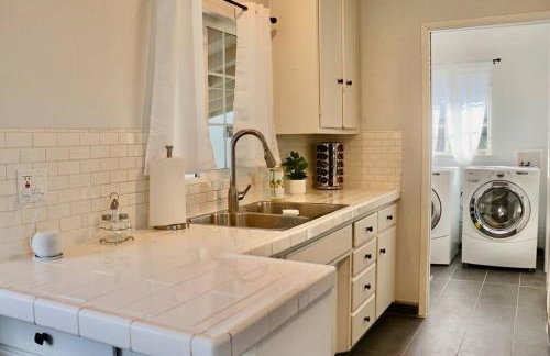 Modern La Cresta - Photo 21