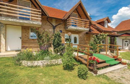 Nice Home In Licko Lesce With Wifi - Photo 9