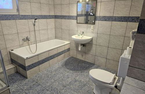 Workers Apartments Satzvey - Photo 22