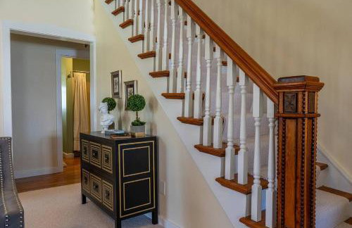 The Maple House Fully Fenced-in Yard! - Foto 8