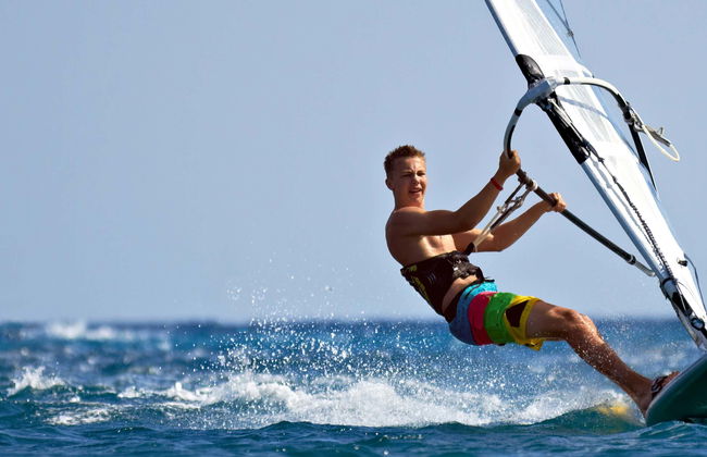 Windsurfing Lesson in L'Estartit - Photo 1