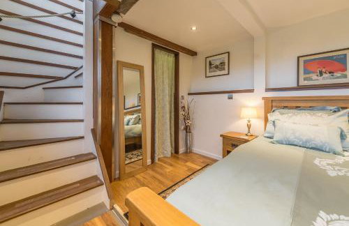 The Signal Box - Photo 13