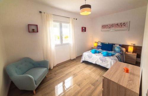 Magnificent villa: 2 private pools, BBQ, garden & parking. 13 per. In Padul - Foto 11