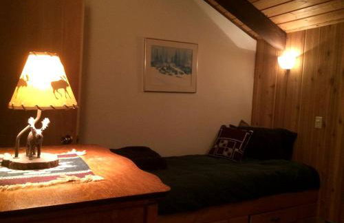 Spacious Mountain Cabin with a Sauna and Ski Trails in Jamaica, Vermont - Foto 12