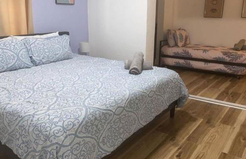 Heart of Miami sleeps 10 near Little Havana Beaches - Foto 6