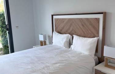 The White House Marbella - Photo 11