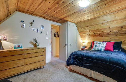 Near Slopes, Donner Lake and Trails! Woodsy Retreat - Foto 16