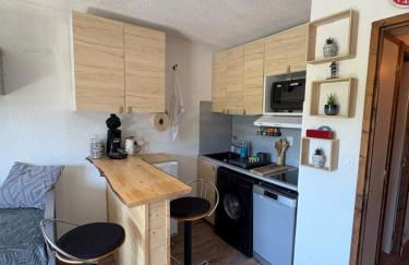 Appartement cosy à la montagne aux pieds des pistes pour 4 personnes et 1 bébé - Foto 5