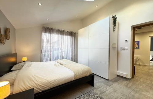 Le Tertre - Wifi Fibre, TV, 2 Parkings, Moderne - Foto 13