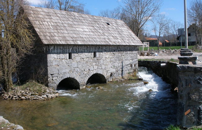 Quiet Country Side Cottage with Private Garden & WiFi near Nature Park Velebit - Foto 36