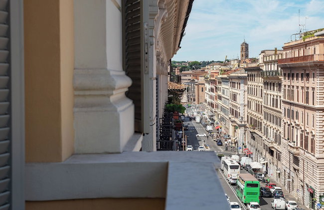 JOIVY Exclusive 2-Bedroom Villa with Private Garden - 5 minutes from the Colosseum - Foto 98