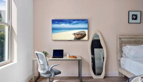 Channelside- Workers Paradise! Near Everything - Photo 3