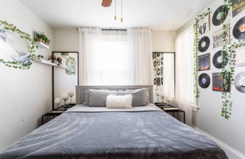 Revamped 3BR Apt with Easy Check-In Family-Friendly - Foto 15