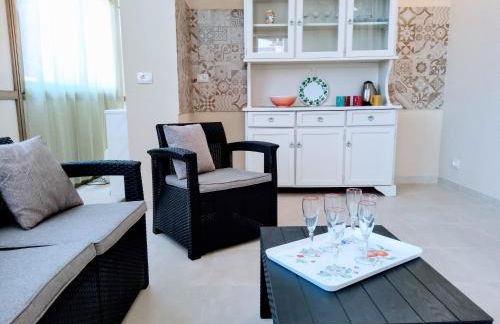 IL SOLE SUL MARE a 100 m dal lungomare di Stazzo - Foto 24