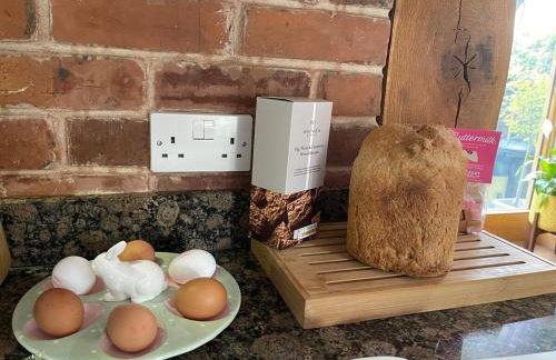 Luxury Three Bedroom Barn Conversion in Devon - Photo 16